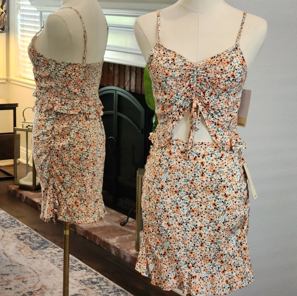 2 Piece Set- La Mamba Ruched crop top and skirt. SIZE Small